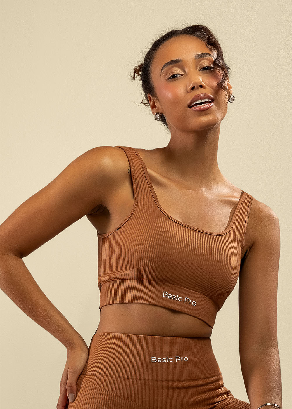 Conjunto Short e Top Canelado Marrom