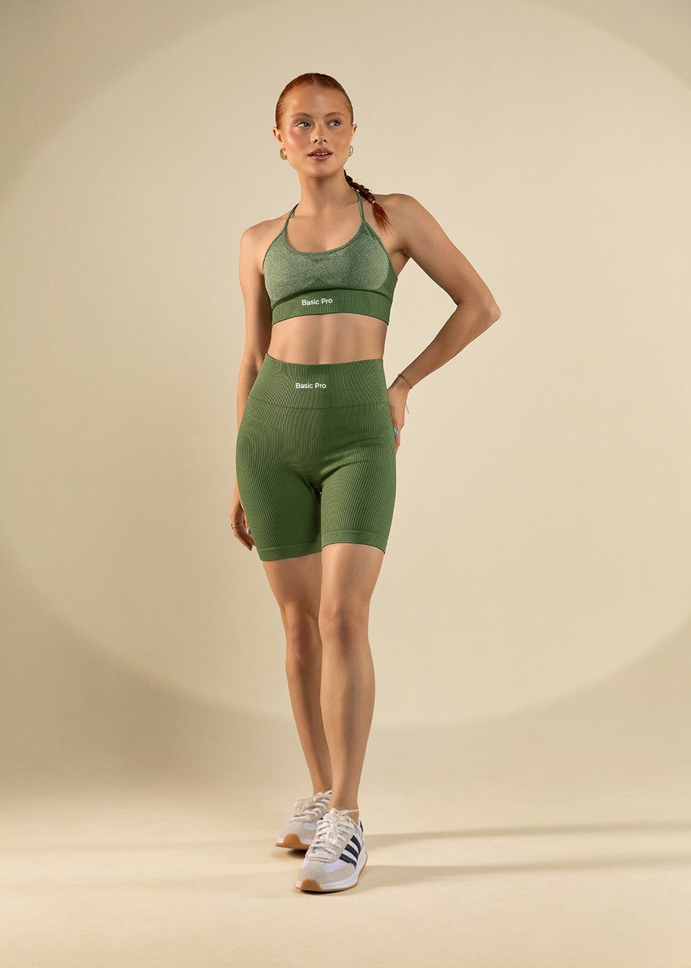 Conjunto Short Canelado e Top Alças Cruzadas Verde