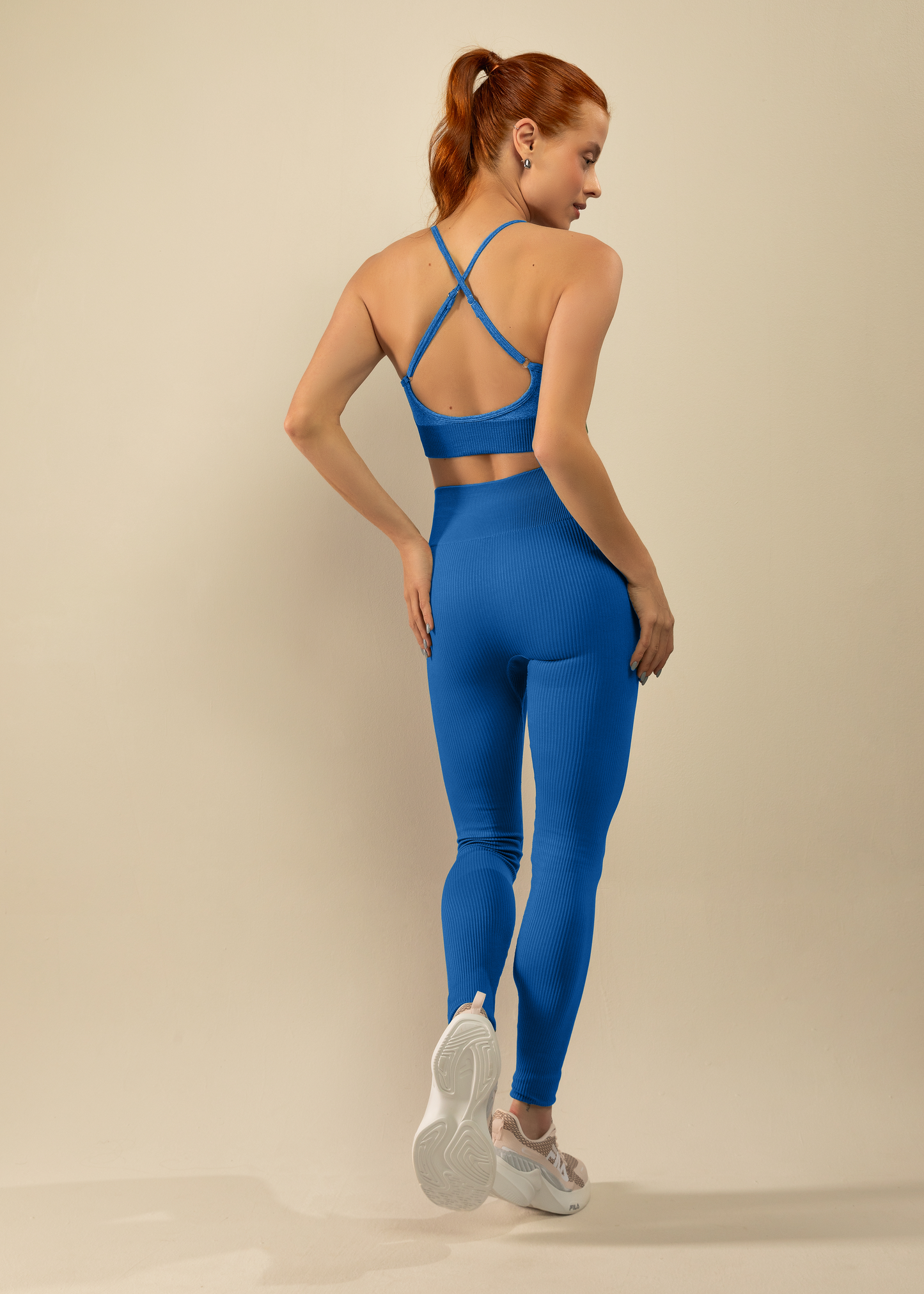 Conjunto Legging Canelada e Top Alças Cruzadas Azul