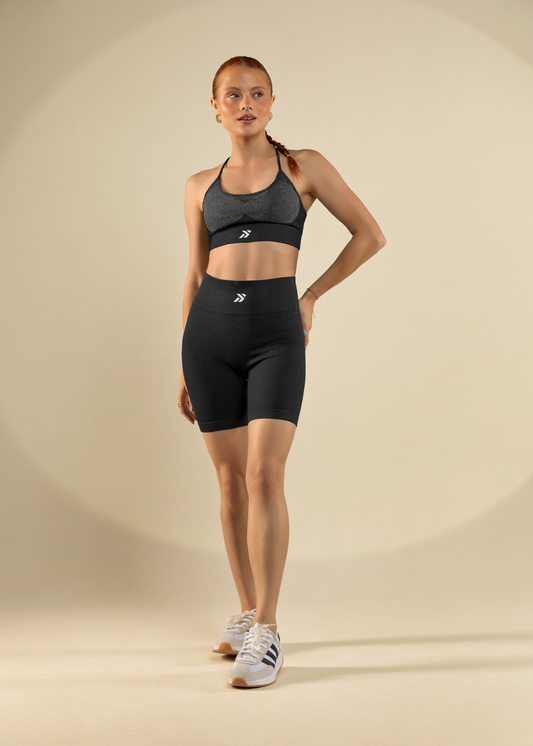 Conjunto Short Canelado e Top Alças Cruzadas Preto Símbolo