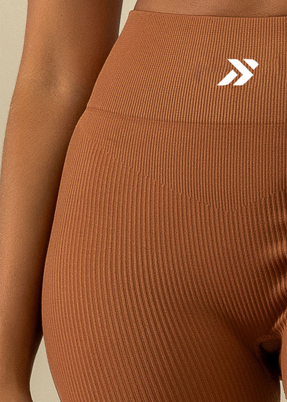 Short Fitness Canelado Marrom - Logo Símbolo