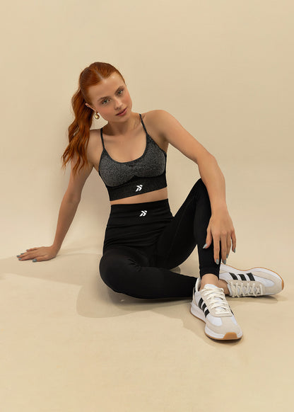 Conjunto Legging e Top Alças Cruzadas Preto Logo Símbolo