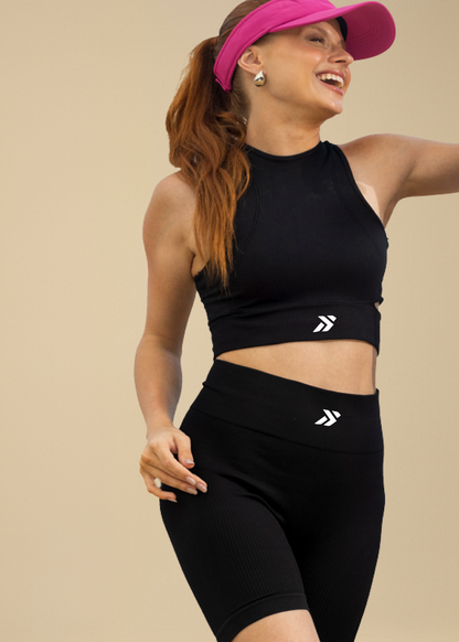 Conjunto Short Canelado e Top Com Recortes Laterais Preto Símbolo