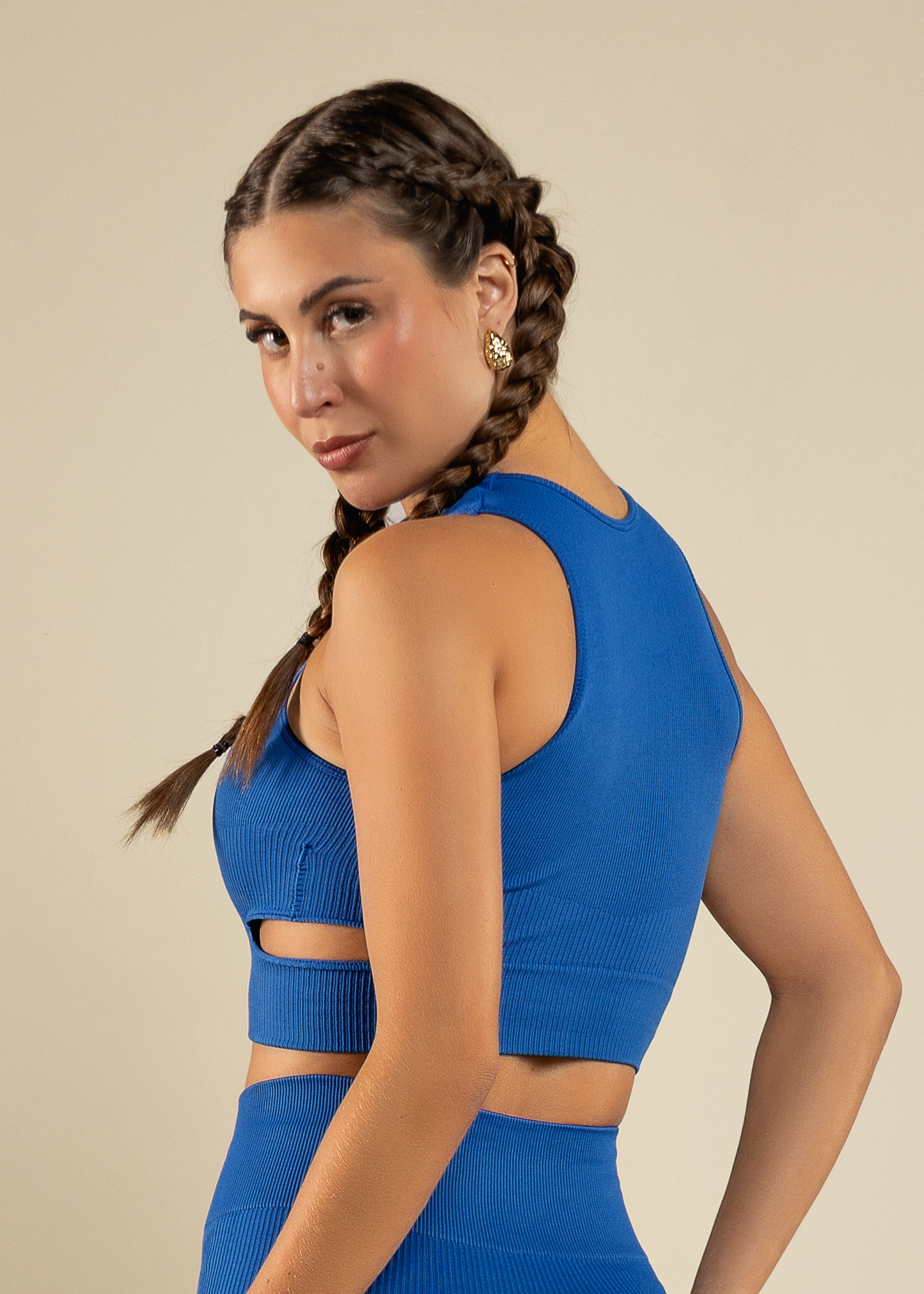 Conjunto Short Canelado e Top Canelado com Recortes Laterais Azul