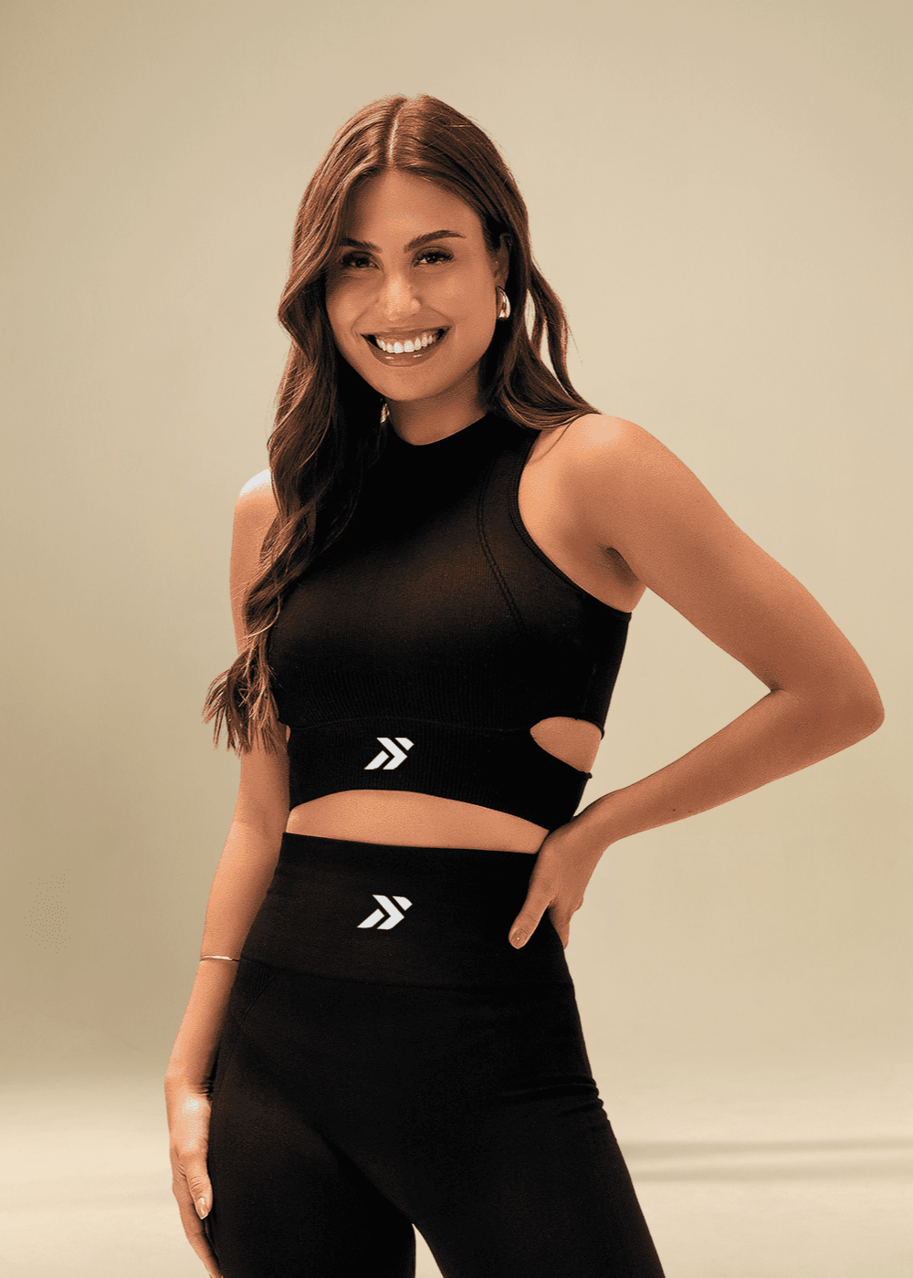 Conjunto Legging e Top Recorte Lateral Preto Logo Símbolo